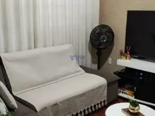 Casa 2 quartos e 1 banheiro, à venda, no bairro Bosque dos Eucaliptos em São José dos Campos