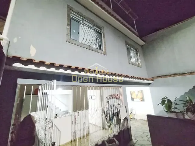Casa com 88m² 3 quartos e 4 banheiros, à venda, no bairro Santo Agostinho em Volta Redonda