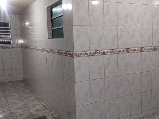 Casa com 200m² 2 quartos e 1 banheiro, à venda, no bairro Fragata em Pelotas
