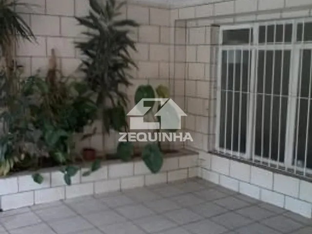 Casa com 253m² 5 quartos e 2 banheiros, à venda, no bairro Pestana em Osasco