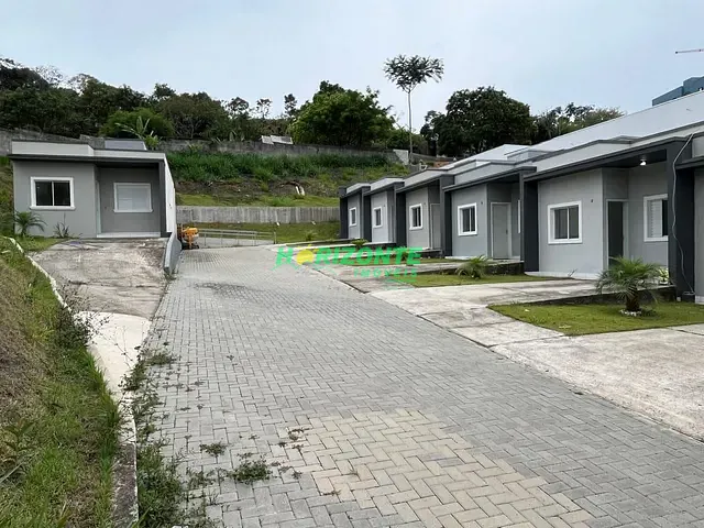 Casa com 120m² 2 quartos e 2 banheiros, à venda, no bairro Chácaras Pousada do Vale em São José dos Campos