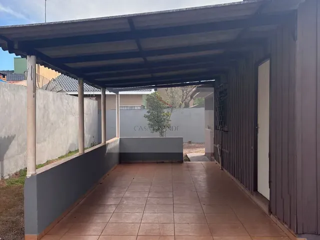Casa com 250m² 3 quartos e 1 banheiro, para alugar, no bairro Alto da Boa Vista em Rolândia