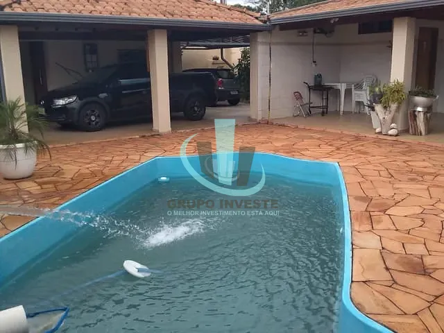 Casa com 560m² 3 quartos e 5 banheiros, à venda ou para alugar, no bairro VILA VIEIRA (VILA XAVIER) em ARARAQUARA