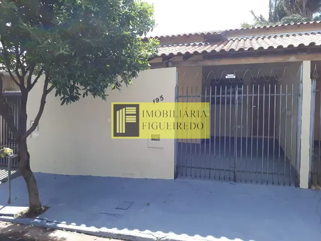Casa com 50m² 2 quartos e 1 banheiro, para alugar, no bairro Jardim Mugnaini em São José do Rio Preto