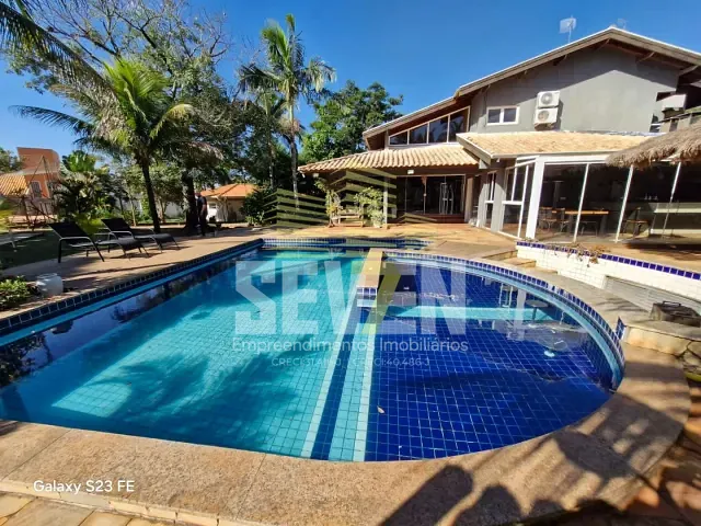Casa com 3000m², à venda, no bairro Jardim Shangri-Lá em Bauru