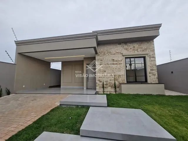 Casa 3 quartos e 3 banheiros, à venda, no bairro Residencial Riviera Suíça I em Sinop