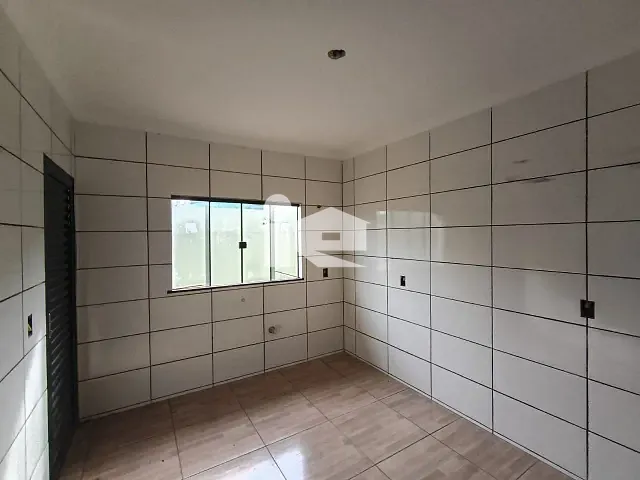 Casa 3 quartos e 1 banheiro, para alugar, no bairro Jardim Pioneiros em Rolândia