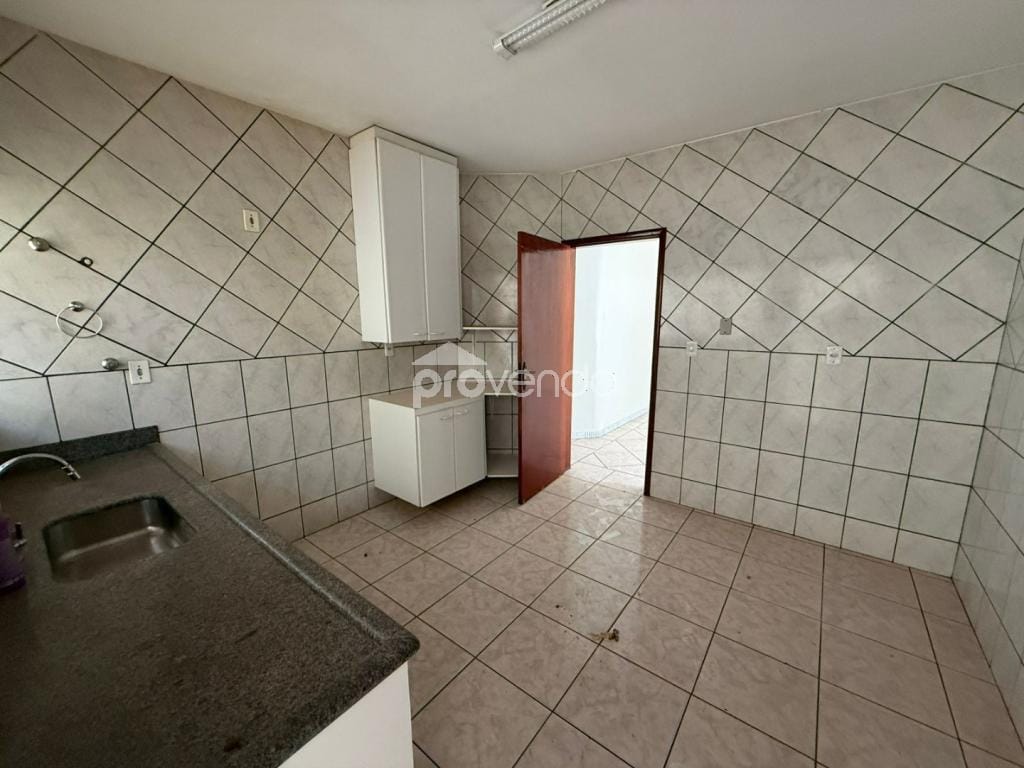 Casa, 1 quarto, 131 m² - Foto 8