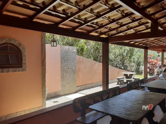 Casa com 1726m² 2 quartos e 1 banheiro, à venda ou para alugar, no bairro Araras em Petrópolis