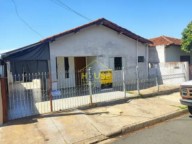 Casa com 200m² 3 quartos e 1 banheiro, à venda, no bairro Cecap II em Votuporanga
