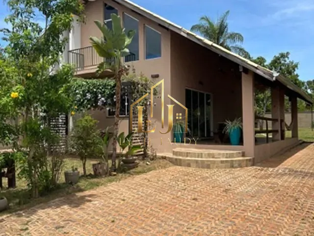 Casa com 600m² 4 quartos e 3 banheiros, à venda, no bairro Aldeia Velha em Chapada dos Guimarães