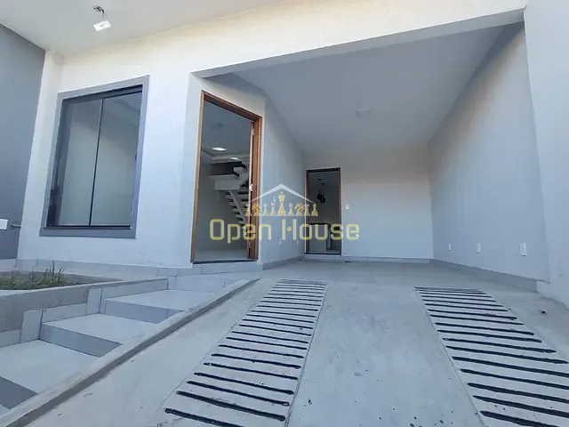 Casa 3 quartos e 3 banheiros, à venda, no bairro Roma em Volta Redonda