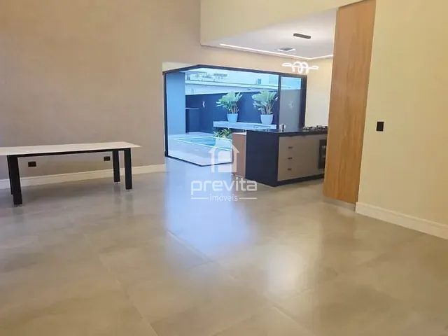 Casa com 300m² 3 quartos e 5 banheiros, à venda, no bairro Piracangaguá em Taubaté