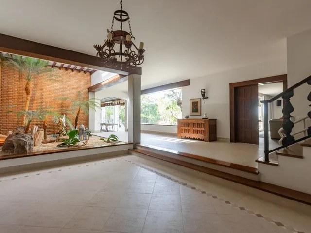 Casa com 1481m² 8 quartos e 7 banheiros, à venda, no bairro Jardim Guedala em São Paulo