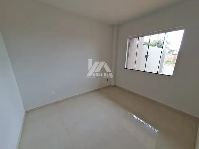 Casa com 53m² 2 quartos e 1 banheiro, à venda, no bairro Cará-cará em Ponta Grossa