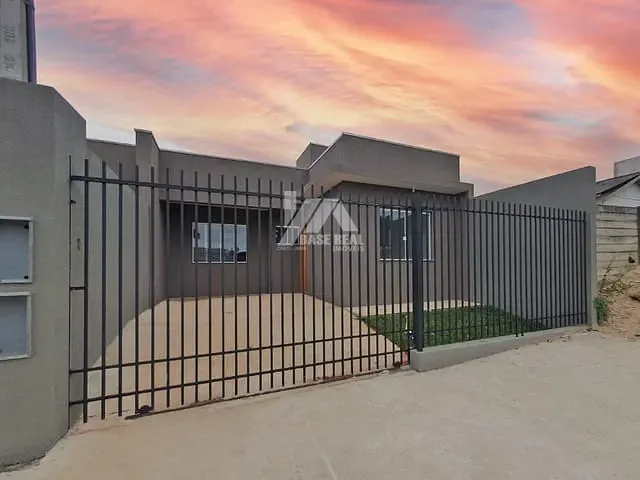 Casa com 53m² 2 quartos e 1 banheiro, à venda, no bairro Cará-cará em Ponta Grossa
