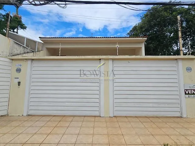 Casa 3 quartos e 4 banheiros, à venda, no bairro Vila Santista em Atibaia