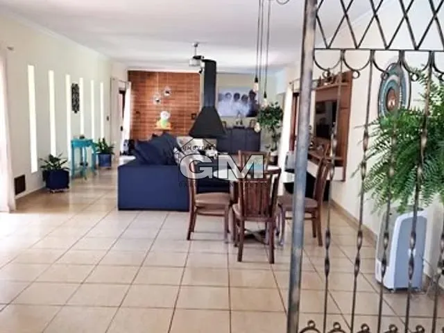 Casa com 900m² 3 quartos e 5 banheiros, à venda, no bairro Jardim Recreio em Ribeirão Preto