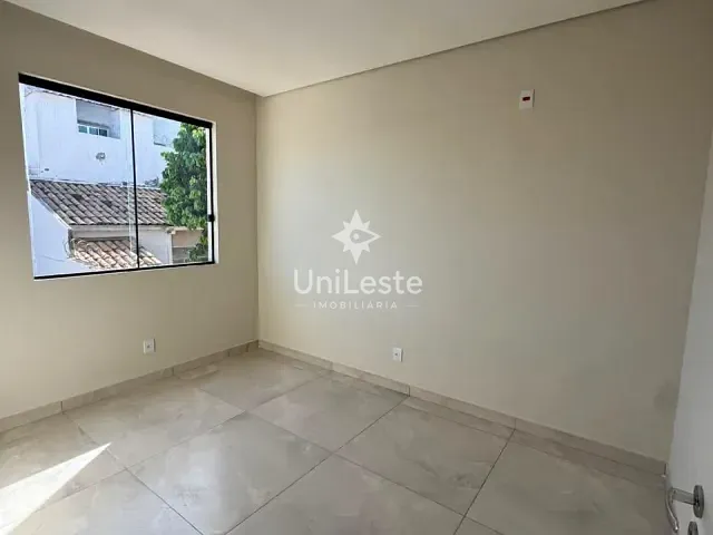 Casa 3 quartos e 3 banheiros, à venda, no bairro Santa Inês em Belo Horizonte