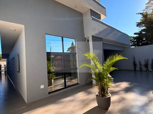 Casa 3 quartos e 4 banheiros, à venda, no bairro Jardim Asteca em Rolândia