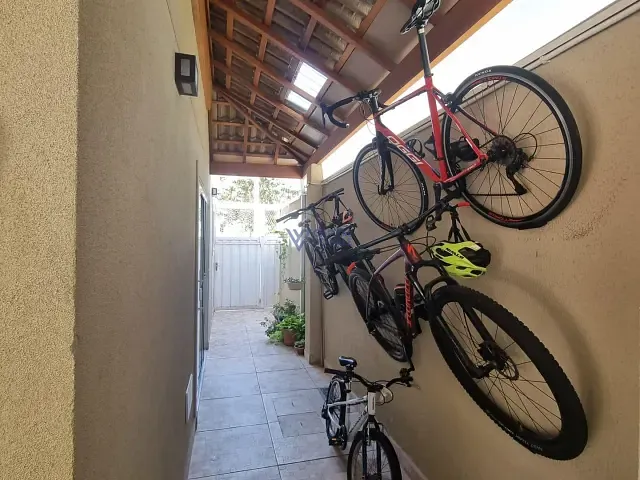 Casa 4 quartos e 4 banheiros, à venda, no bairro Urbanova em São José dos Campos