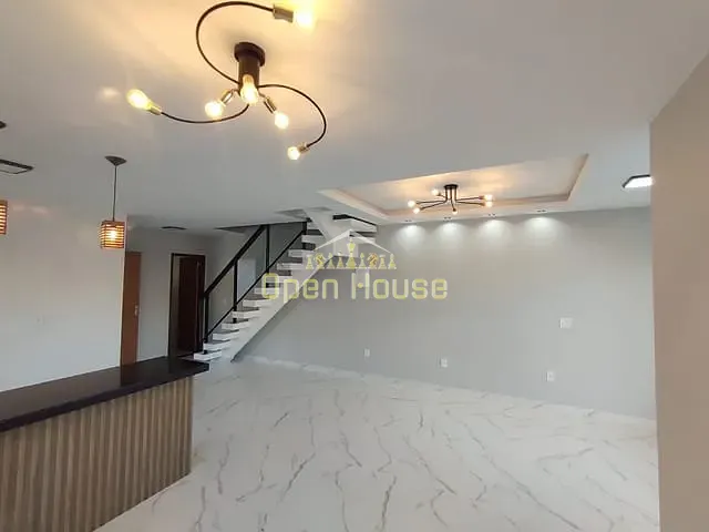 Casa 3 quartos e 3 banheiros, à venda, no bairro Roma em Volta Redonda