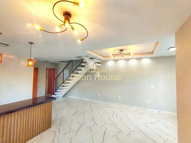 Casa 3 quartos e 3 banheiros, à venda, no bairro Roma em Volta Redonda
