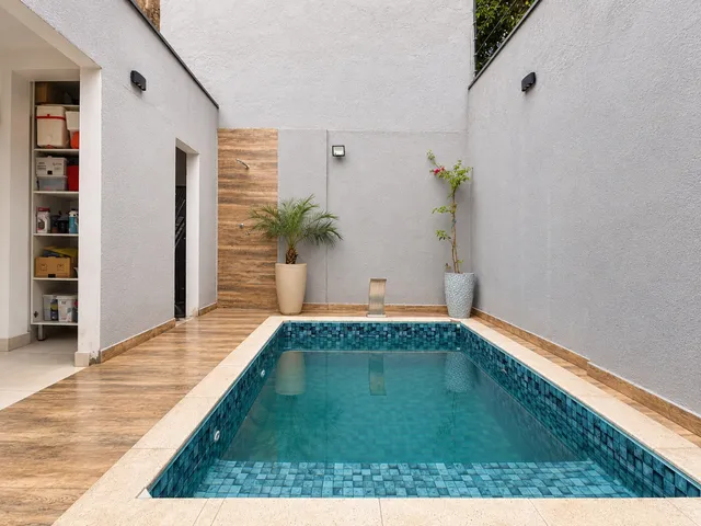 Casa com 328m² 3 quartos e 4 banheiros, à venda, no bairro Vila Brasílio Machado em São Paulo