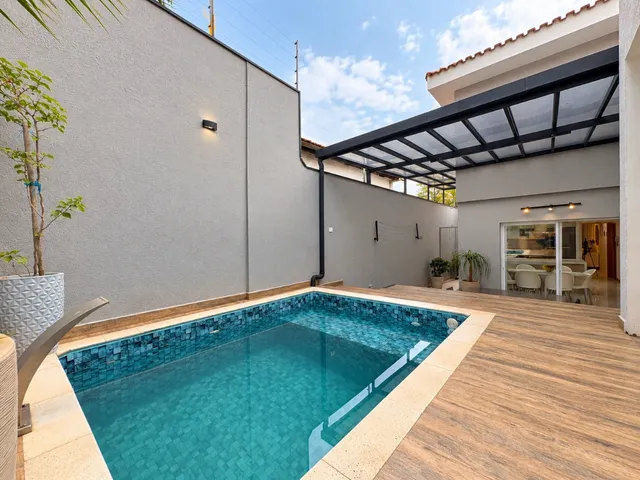 Casa com 328m² 3 quartos e 4 banheiros, à venda, no bairro Vila Brasílio Machado em São Paulo
