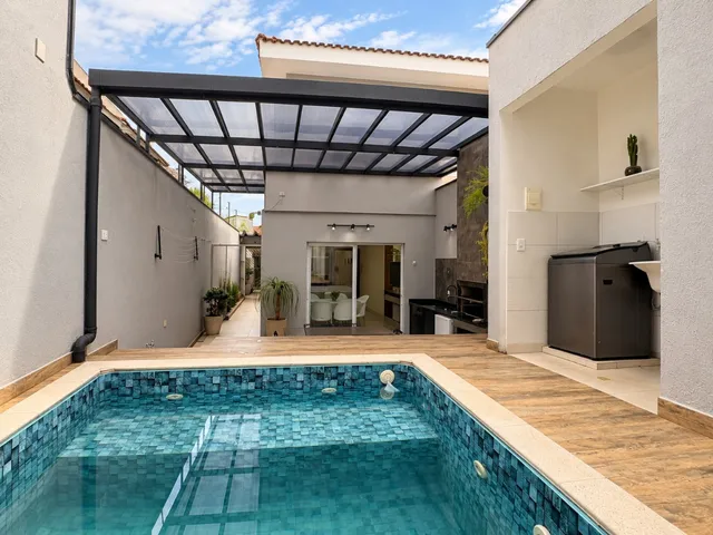Casa com 328m² 3 quartos e 4 banheiros, à venda, no bairro Vila Brasílio Machado em São Paulo