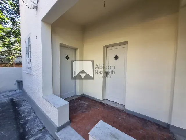 Casa 4 quartos e 2 banheiros, para alugar, no bairro Icaraí em Niterói