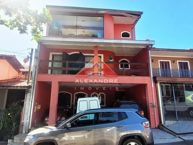 Casa com 160m² 5 quartos e 1 banheiro, à venda, no bairro Residencial Planalto em São José dos Campos