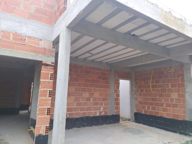 Casa com 200m² 3 quartos e 3 banheiros, à venda, no bairro Parque Novo Jockey em Campos dos Goytacazes