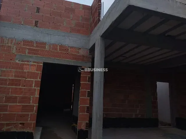 Casa com 200m² 3 quartos e 3 banheiros, à venda, no bairro Parque Novo Jockey em Campos dos Goytacazes