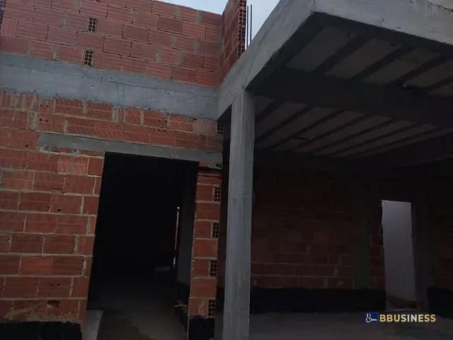 Casa com 200m² 3 quartos e 3 banheiros, à venda, no bairro Parque Novo Jockey em Campos dos Goytacazes