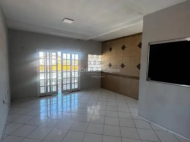 Casa 4 quartos e 3 banheiros, à venda, no bairro Mocambinho em Teresina