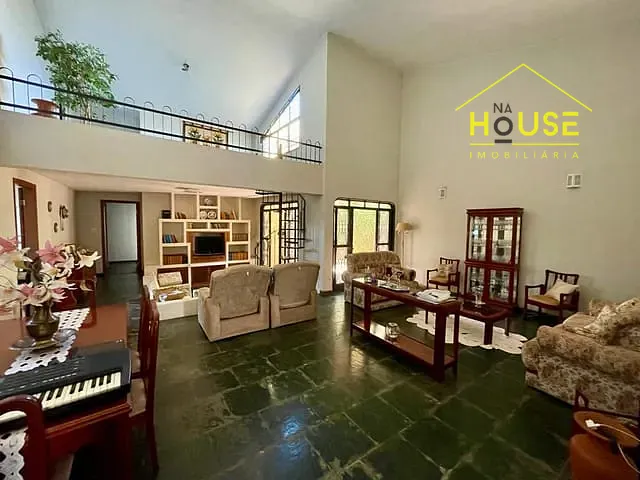 Casa com 588m² 4 quartos e 6 banheiros, à venda, no bairro San Remo em Votuporanga