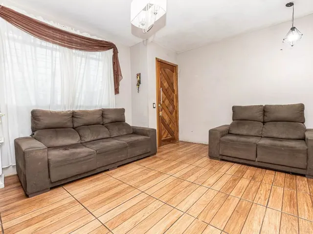 Casa com 151m², à venda, no bairro Santa Felicidade em Curitiba