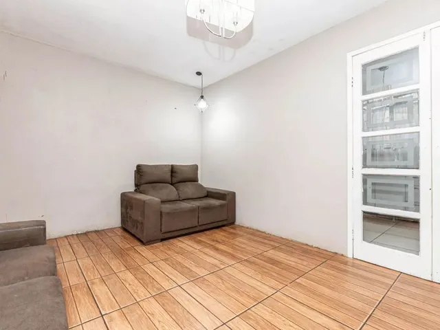Casa com 151m², à venda, no bairro Santa Felicidade em Curitiba