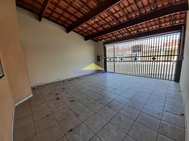 Casa com 173m² 3 quartos e 2 banheiros, para alugar, no bairro Jardim Gênova em Capivari