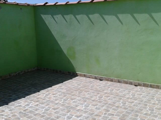 Casa com 100m² 2 quartos e 1 banheiro, à venda, no bairro Conjunto Residencial Araretama em Pindamonhangaba
