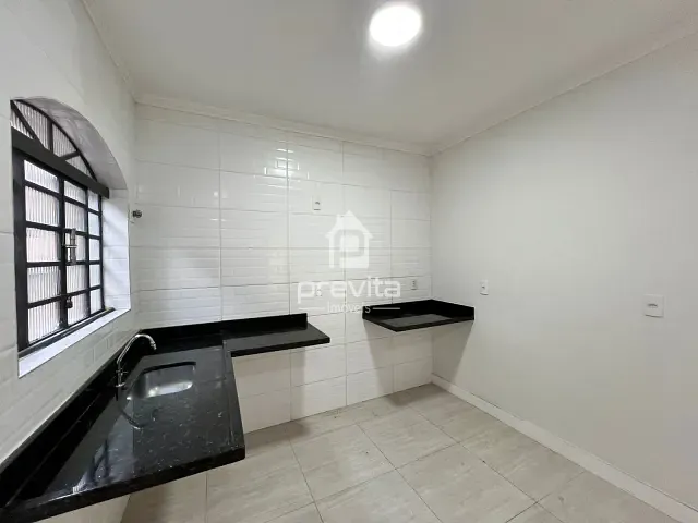 Casa com 246m² 2 quartos e 2 banheiros, para alugar, no bairro jardim santa clara/centro em Taubaté