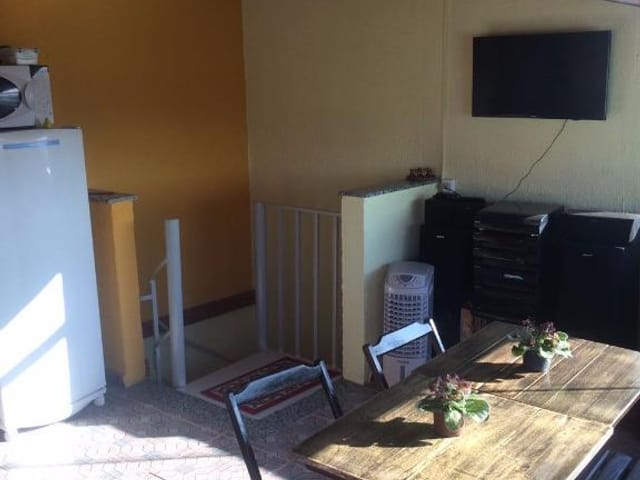 Foto do Casa - Casa reformada com edicula no Jardim das Industrias, suíte, 2 vagas cobertas e churrasqueira! | RUSSI IMÓVEIS
