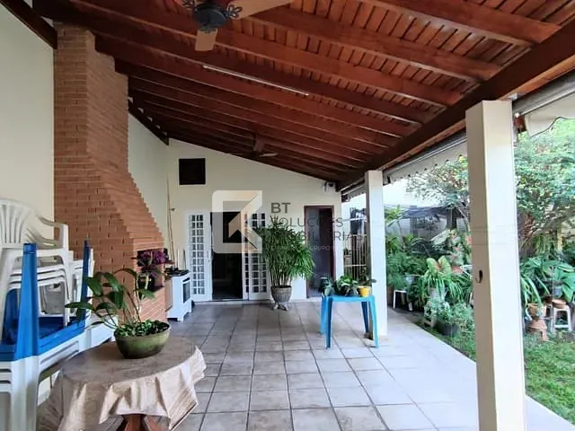 Casa com 350m² 3 quartos e 2 banheiros, à venda, no bairro Cidade Nova em Indaiatuba