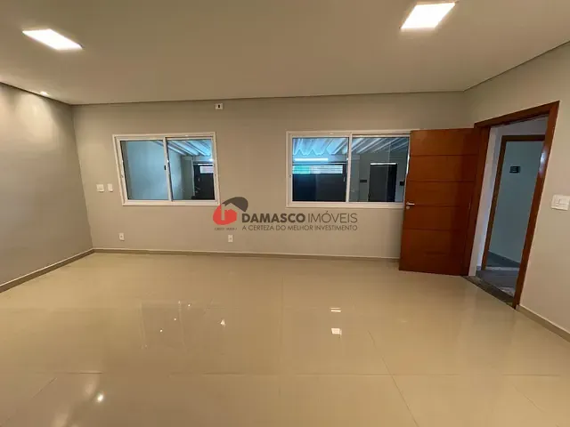 Casa 3 quartos e 4 banheiros, à venda, no bairro Vila Palmares em Santo André