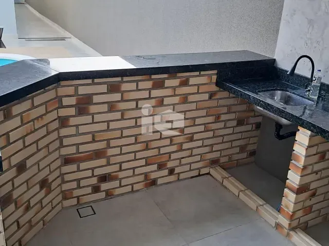 Casa com 318m² 3 quartos e 2 banheiros, à venda, no bairro Jardim Cidade Nova II em Rolândia
