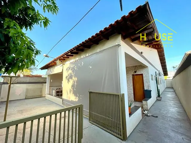 Casa com 521m² 3 quartos e 3 banheiros, à venda, no bairro Chácara Aviação em Votuporanga