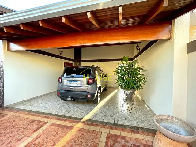 Casa com 521m² 3 quartos e 3 banheiros, à venda, no bairro Chácara Aviação em Votuporanga