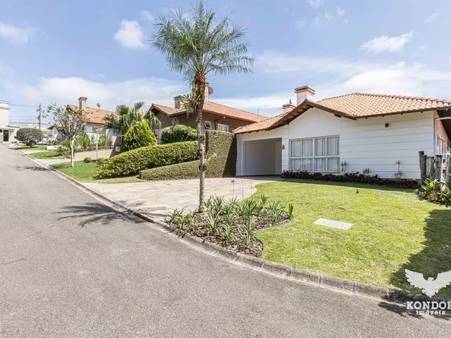 Casa com 394m² 4 quartos e 4 banheiros, à venda, no bairro São Braz em Curitiba