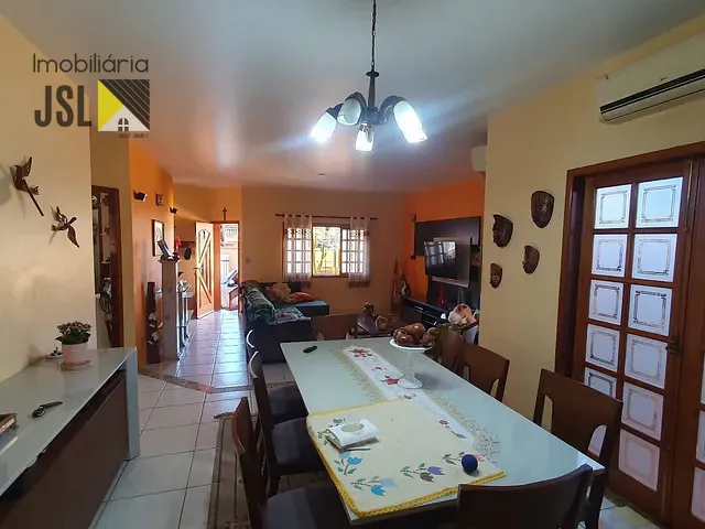 Casa com 250m² 3 quartos e 2 banheiros, à venda, no bairro Jardim Maria Cândida em Caçapava